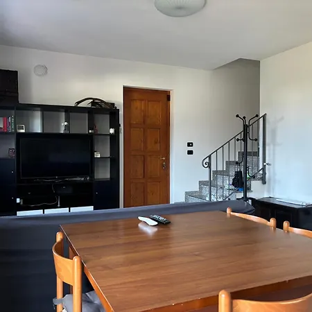 And Mountain - In Colico Holiday home Carriola